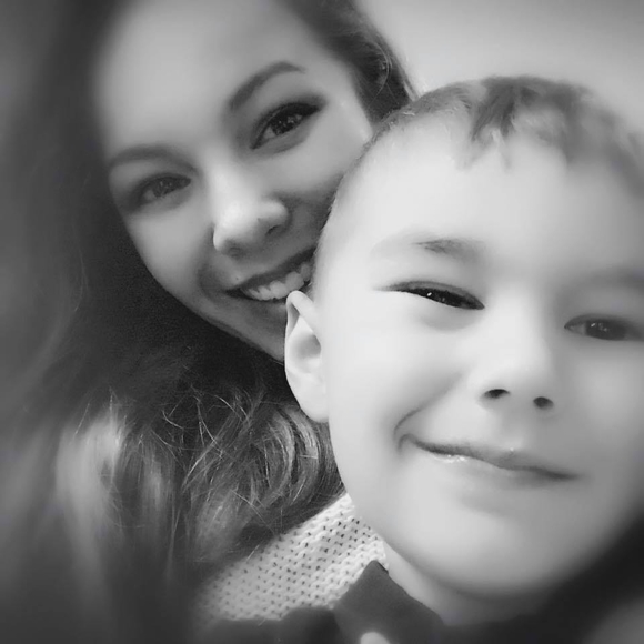 Meet your Posher, Caitlynn - Picture 1 of 1